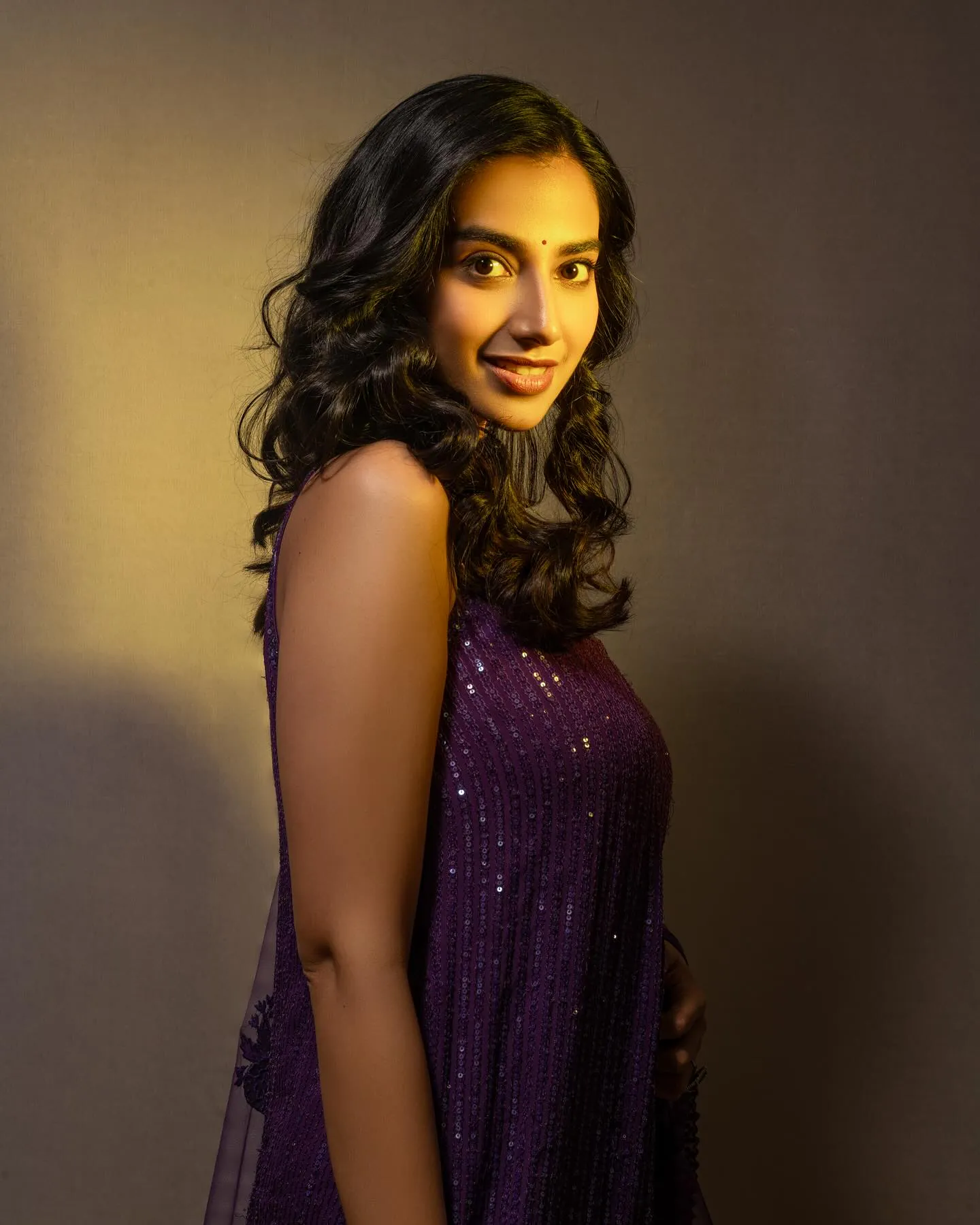 Meenaakshi Chaudhary - meenaakshi-chaudhary-sexy-12.webp